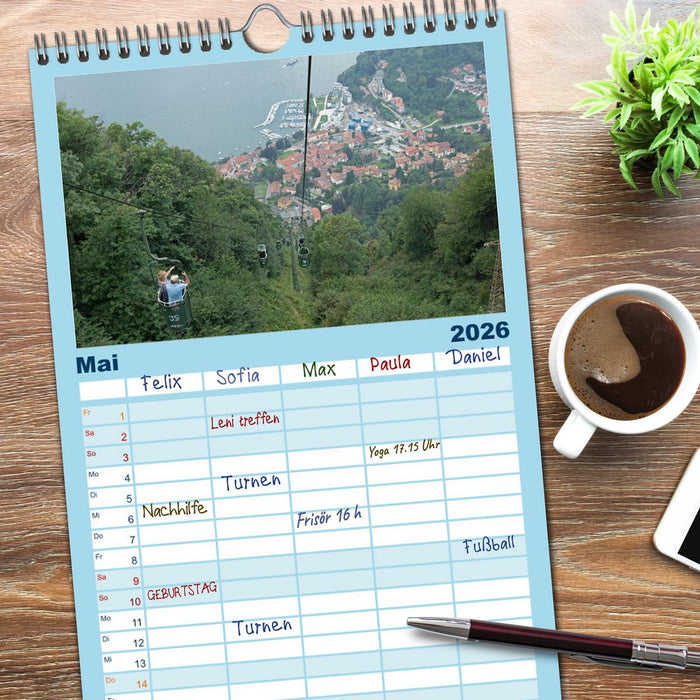 Lago Maggiore - Mediterranes Flair umgeben von Bergen (CALVENDO Familienplaner 2026)