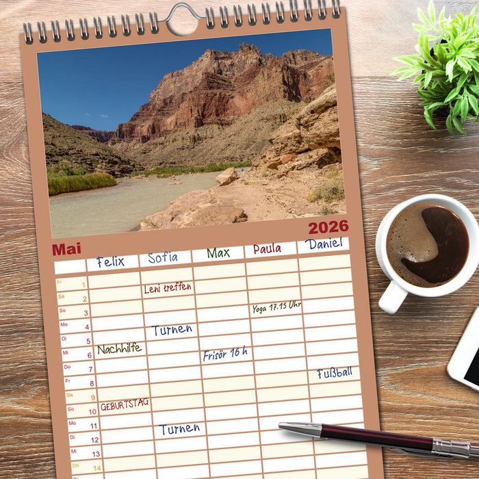 Colorado River Rafting im Grand Canyon (CALVENDO Familienplaner 2026)