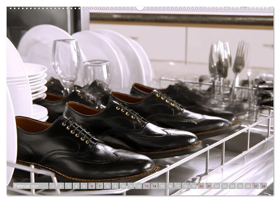 Schuh-verrückt. Pantoffel, Pumps und Co. im Ausnahmezustand (CALVENDO Premium Wandkalender 2027)