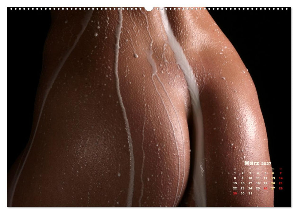 Glanzperlen - Wassertropfen auf nackter Haut (CALVENDO Premium Wandkalender 2027)