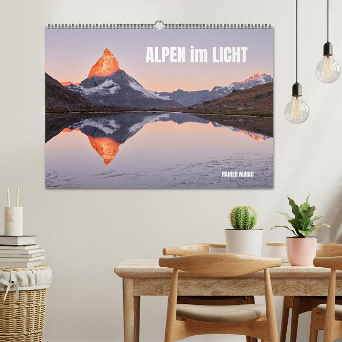Alpen im Licht (CALVENDO Wandkalender 2027)