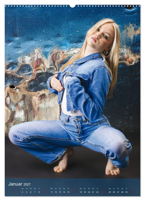 Hailie - Blond in Jeans (CALVENDO Premium Wandkalender 2027)