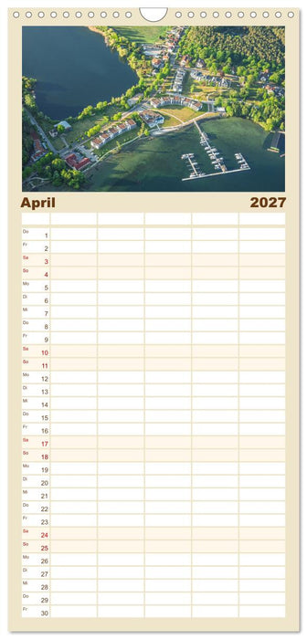 Zwischen See und Himmel - Waren (Müritz) im Wandel der Jahreszeiten (CALVENDO Familienplaner 2027)
