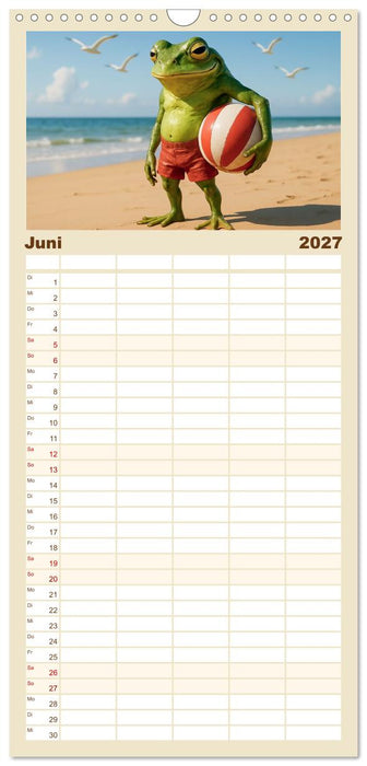 Frosch am Strand - Sommer, Sonne, grüne Haut (CALVENDO Familienplaner 2027)