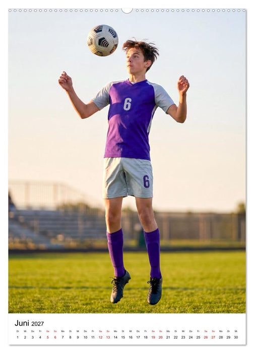 Am Ball Junior - Junge Kicker - Große Momente (CALVENDO Wandkalender 2027)