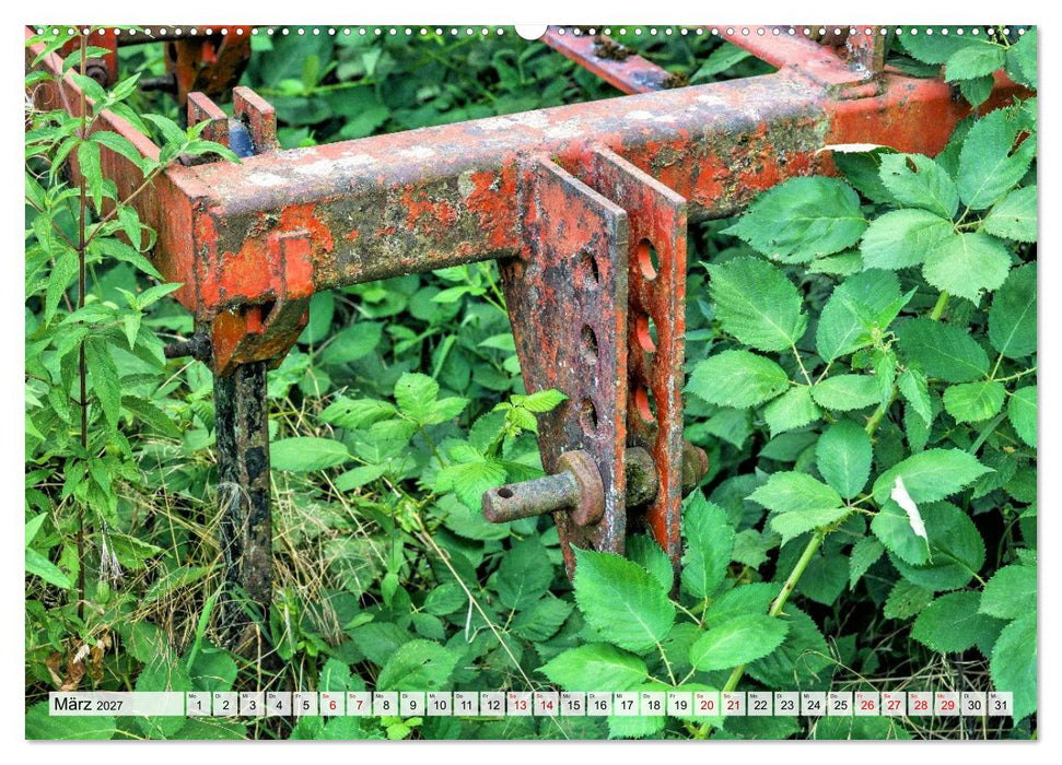 Landmaschinen im Dornröschenschlaf (CALVENDO Wandkalender 2027)