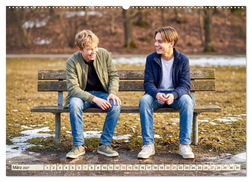 Unbeschwerte Jahre - Jungen zwischen Abenteuer und Freundschaft (CALVENDO Wandkalender 2027)