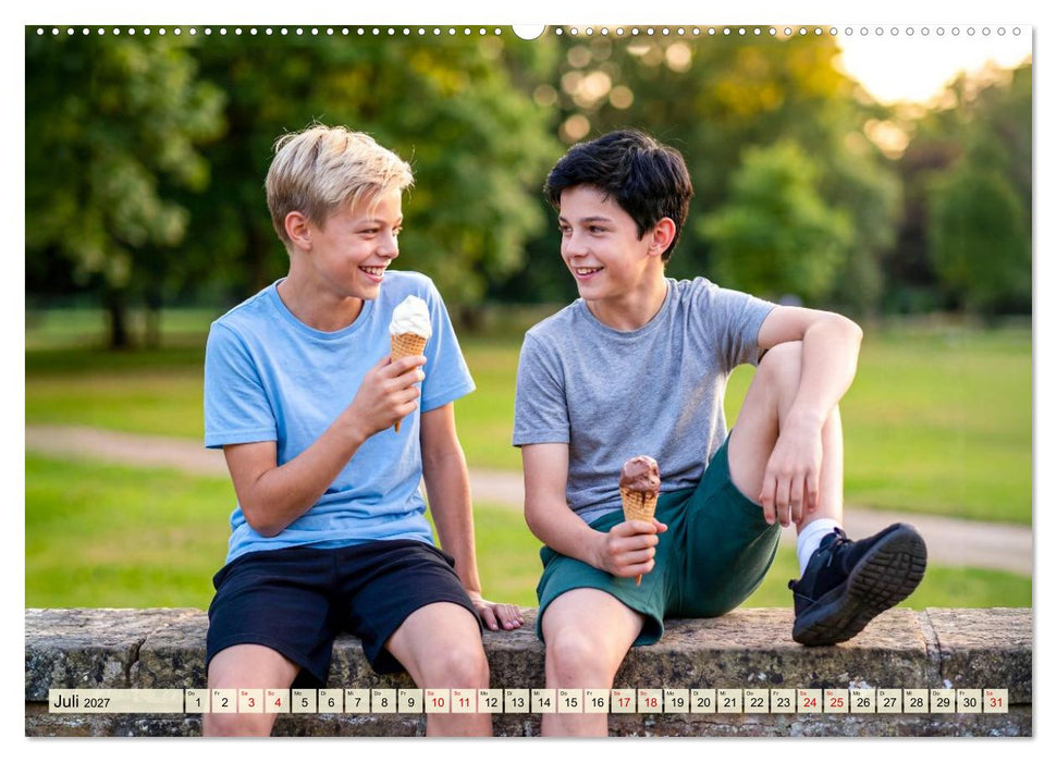 Unbeschwerte Jahre - Jungen zwischen Abenteuer und Freundschaft (CALVENDO Premium Wandkalender 2027)