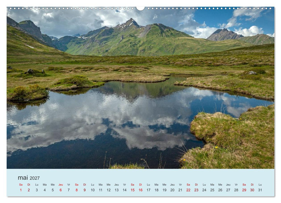 Montagnes, lacs et chalets dans la vallée d'Aoste (CALVENDO Calendrier mensuel 2027)