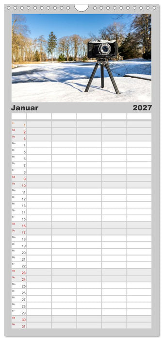 Alte Fotoapparate, Augenzeugen der Zeit (CALVENDO Familienplaner 2027)
