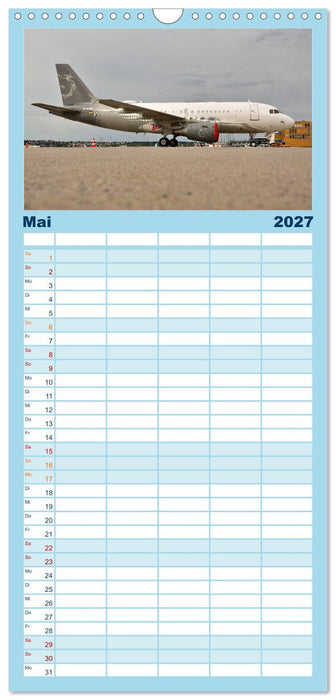 Ein Jahr in der Welt der Luftfahrt (CALVENDO Familienplaner 2027)