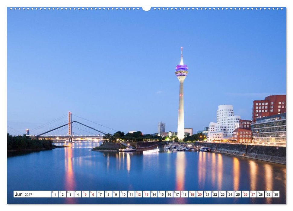 Düsseldorf - Momente einer Reise (CALVENDO Premium Wandkalender 2027)