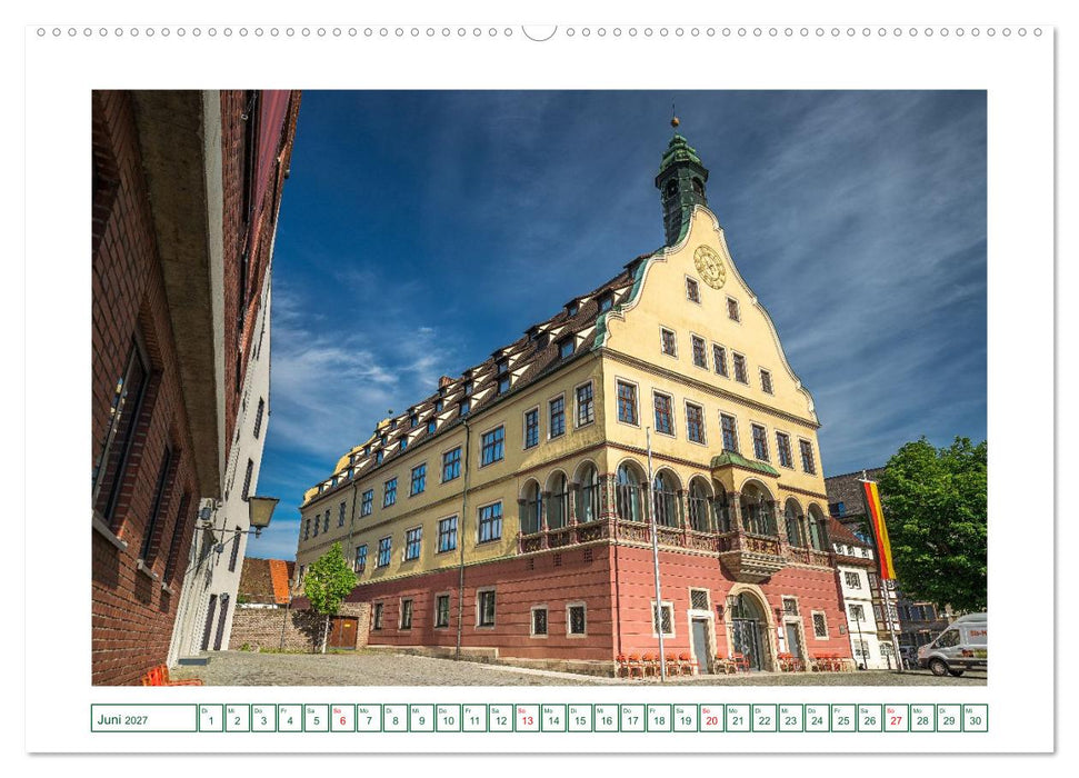 Ulm - Hübsche Großstadt an der Donau (CALVENDO Premium Wandkalender 2027)