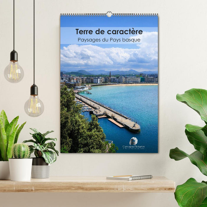 Terre de caractère - Paysages du Pays basque (CALVENDO Calendrier mensuel 2027)