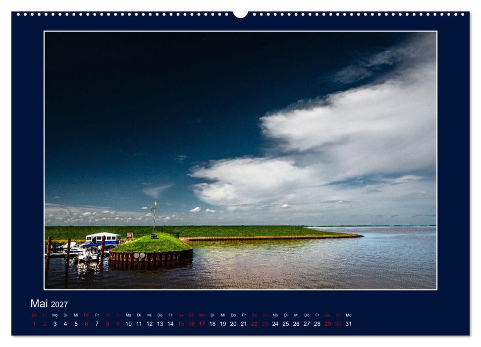 Wolken, Watt und Wellen. Fotografische Impressionen vom Jadebusen. (CALVENDO Wandkalender 2027)