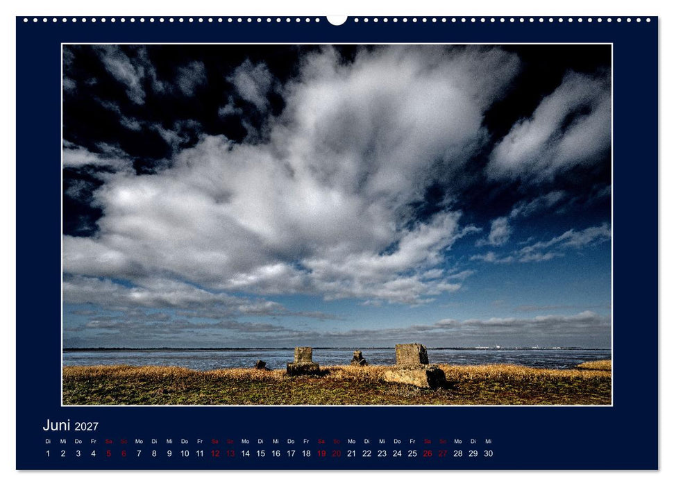 Wolken, Watt und Wellen. Fotografische Impressionen vom Jadebusen. (CALVENDO Wandkalender 2027)