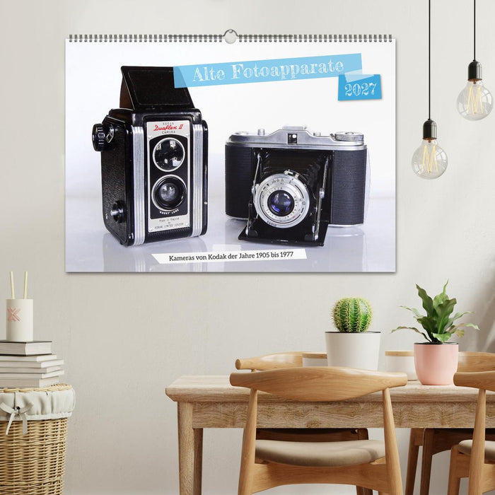 Alte Fotoapparate - Kameras von Kodak der Jahre 1905 bis 1977 (CALVENDO Wandkalender 2027)