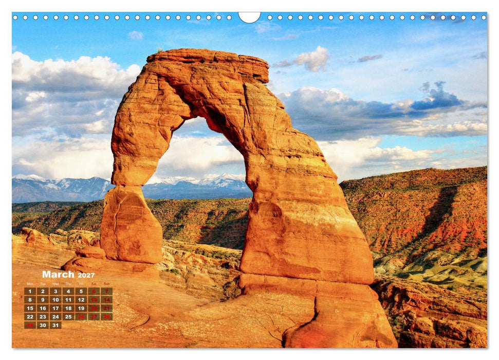 Arches Road Trip (CALVENDO Monthly Calendar 2027)