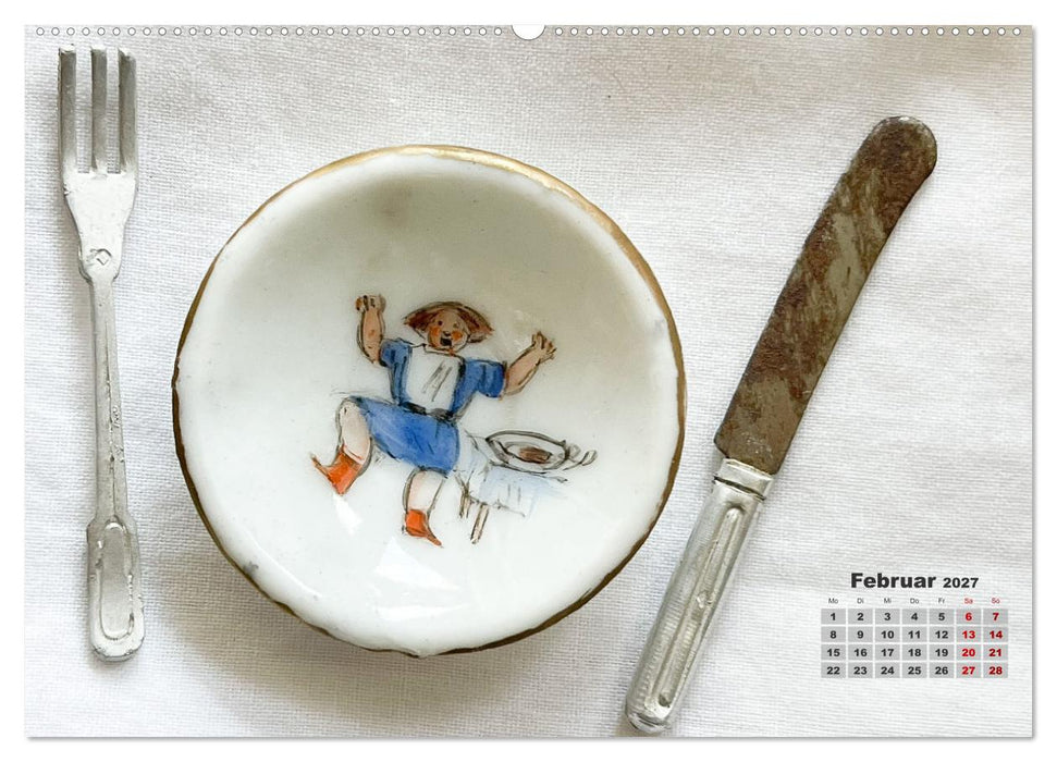 Kinderszenen auf altem Puppengeschirr (CALVENDO Wandkalender 2027)