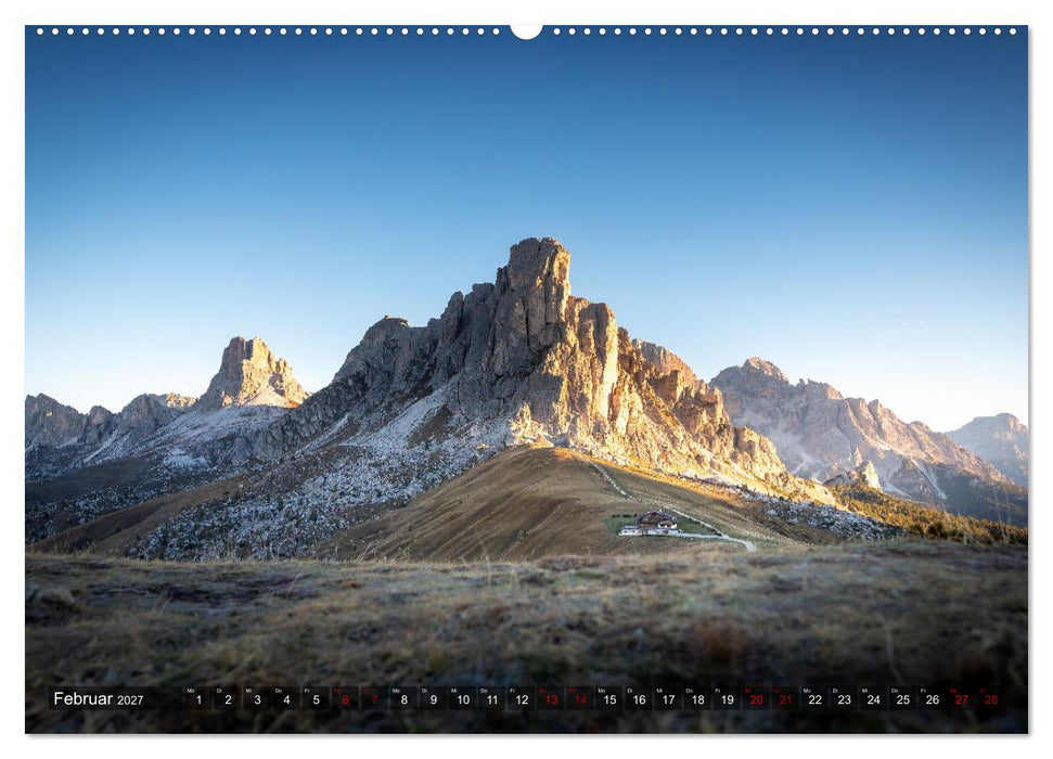 Zwischen Berg und Tal (CALVENDO Wandkalender 2027)