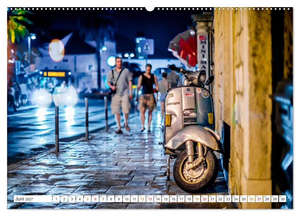 Kult Roller - Vesparade (CALVENDO Premium Wandkalender 2027)