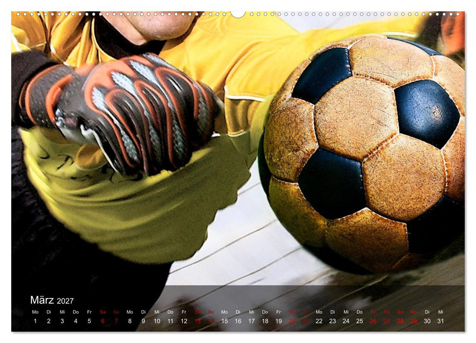 Fußball - pure Leidenschaft (CALVENDO Premium Wandkalender 2027)