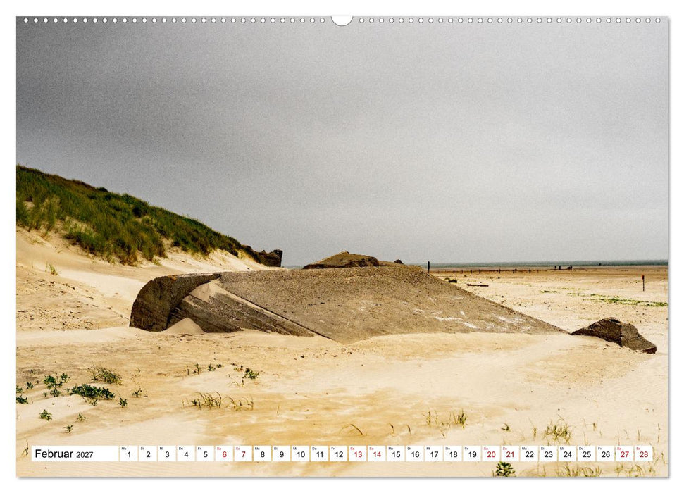 Bunker Überreste der Zeit - Künstlerisch schön (CALVENDO Premium Wandkalender 2027)