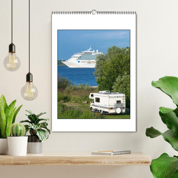 CAMPING-GLÜCK - Dein Urlaubsplaner (CALVENDO Wandkalender 2027)