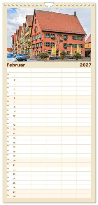 Dinkelsbühl - Zwölf Momente in der Altstadt (CALVENDO Familienplaner 2027)