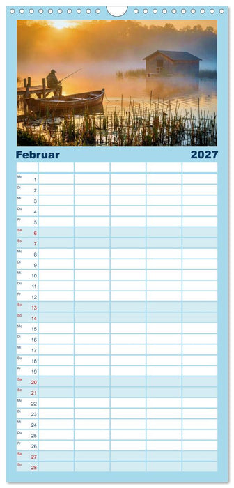 Malerische Seenlandschaft (CALVENDO Familienplaner 2027)