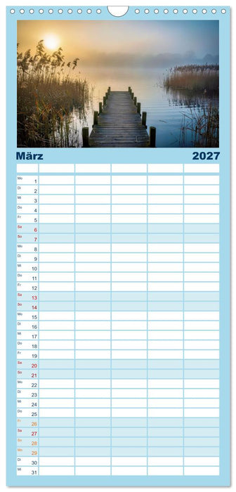 Malerische Seenlandschaft (CALVENDO Familienplaner 2027)