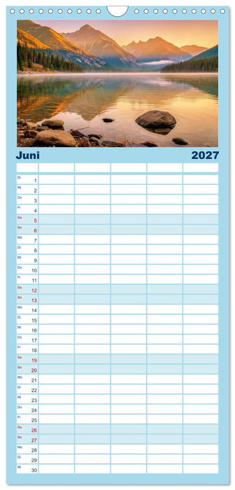 Malerische Seenlandschaft (CALVENDO Familienplaner 2027)