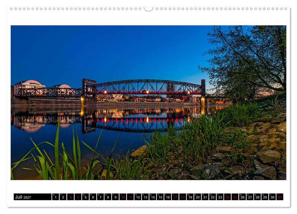 Magdeburg zur blauen Stunde (CALVENDO Premium Wandkalender 2027)