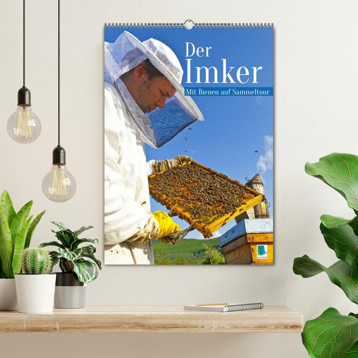 Der Imker: Mit Bienen auf Sammeltour (CALVENDO Wandkalender 2027)