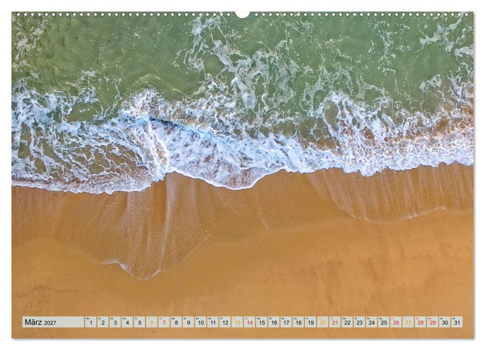 Strand im Blick der Drohne (CALVENDO Premium Wandkalender 2027)