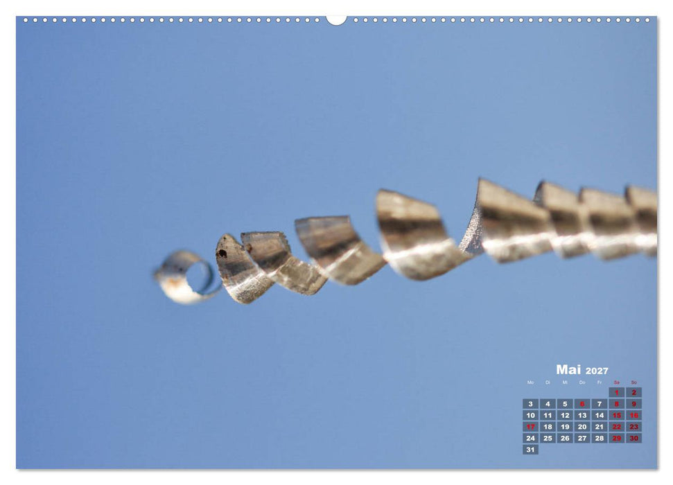 Metall - Schrott kunstvoll in Szene gesetzt (CALVENDO Premium Wandkalender 2027)