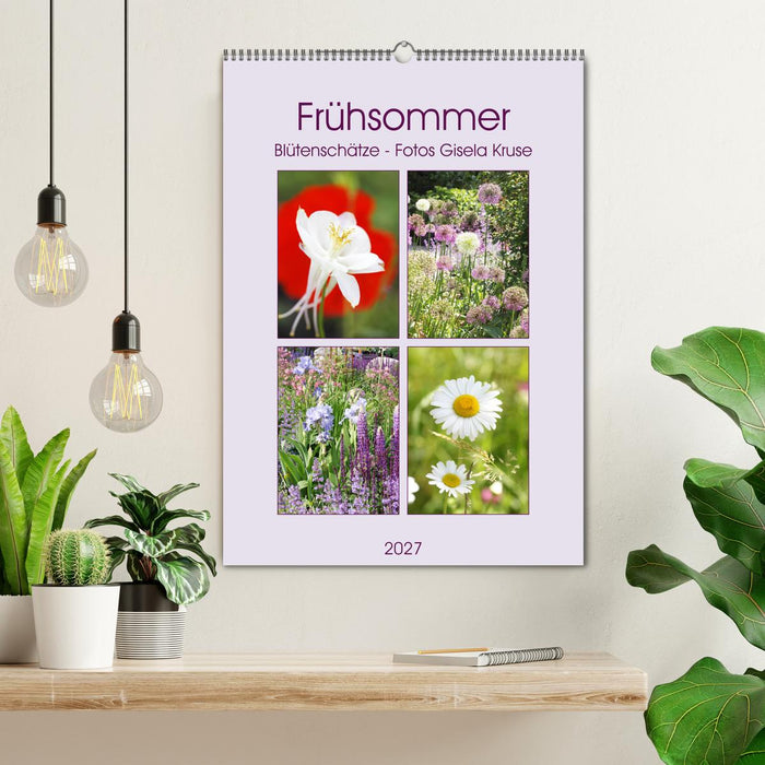 Frühsommer Blütenschätze (CALVENDO Wandkalender 2027)