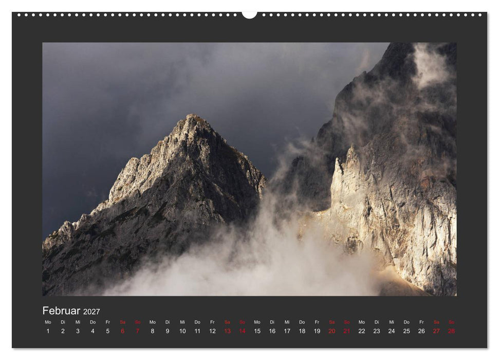Bergschuh und Gipfelglück (CALVENDO Premium Wandkalender 2027)