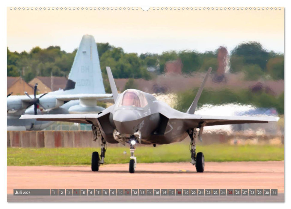 Militärjets am Boden (CALVENDO Premium Wandkalender 2027)
