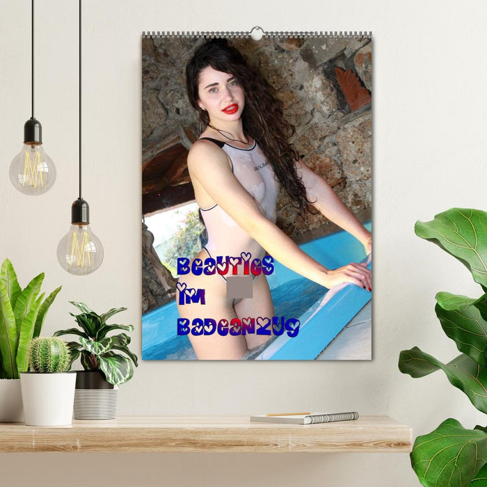 Beauties im Badeanzug (CALVENDO Wandkalender 2027)