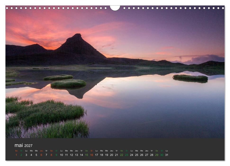 Lacs de montagne. Miroir des cimes (CALVENDO Calendrier mensuel 2027)