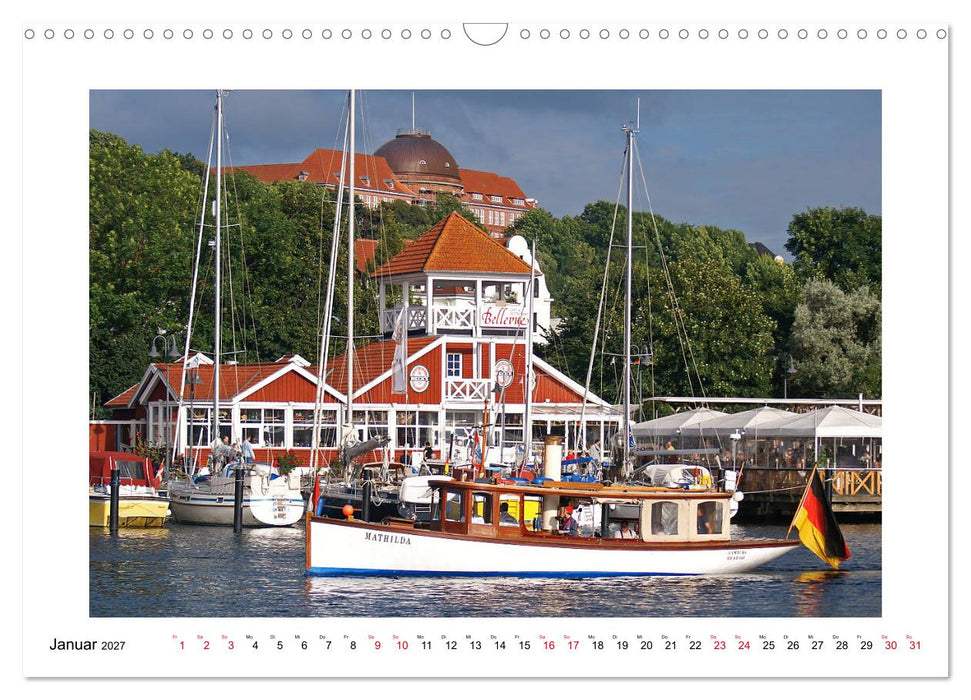 Rauchfahnen über der Ostsee - Schiffe unter Dampf (CALVENDO Wandkalender 2027)