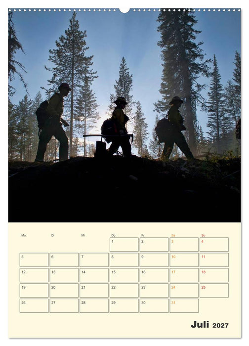 Feuerwehr - Warten auf den nächsten Einsatz (CALVENDO Premium Wandkalender 2027)