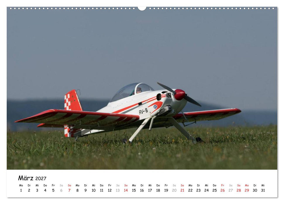 Tollkühne Helden der Fliegerei - Modellflugzeuge in Aktion (CALVENDO Premium Wandkalender 2027)