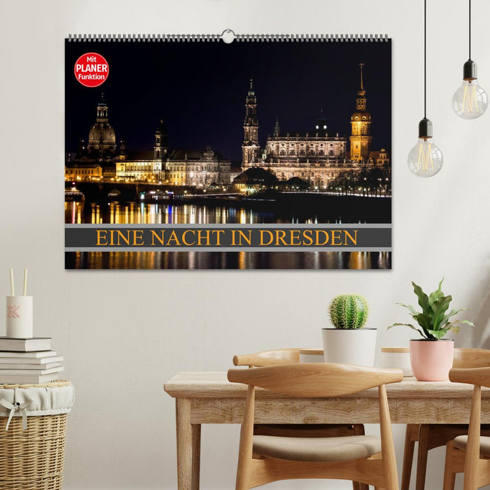 Eine Nacht in Dresden (CALVENDO Wandkalender 2027)