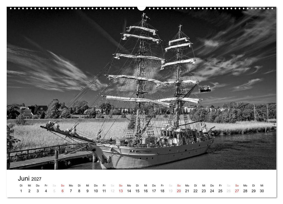 Ostseebad Zingst - Impressionen in Schwarz-Weiß (CALVENDO Wandkalender 2027)