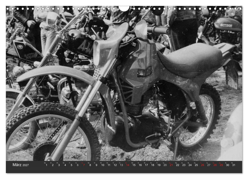east Rider - Biker und Bikes aus der DDR (CALVENDO Wandkalender 2027)