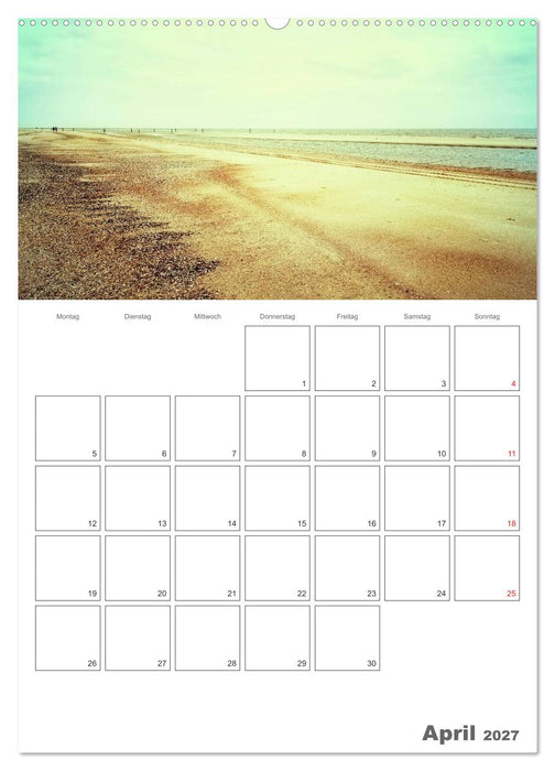 Strandbilder - Künstlerische Impressionen von der Nordsee (CALVENDO Wandkalender 2027)