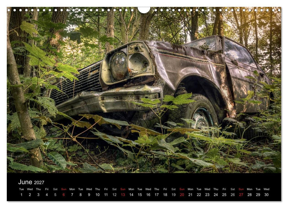 Sleeping Beauties Old Rusty Cars (CALVENDO Monthly Calendar 2027)