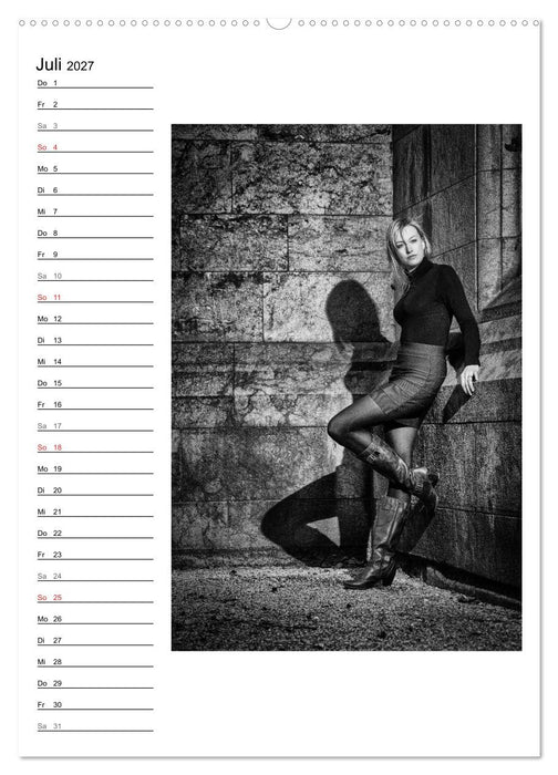 Mode in schwarz und weiß (CALVENDO Premium Wandkalender 2027)